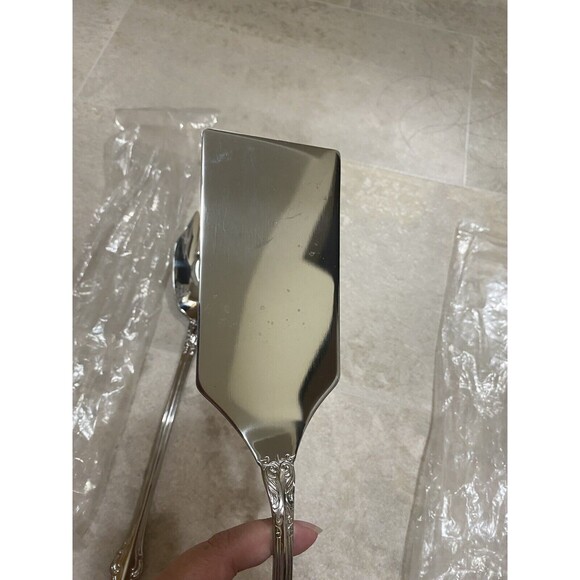 new Reed & Barton SHUBERT Stainless 18/10 Glossy salad fork and lasagna server - Picture 8 of 12